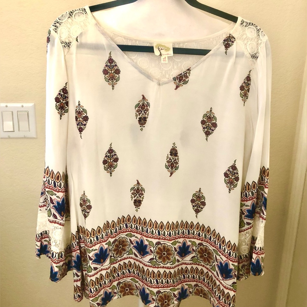 Fig and Flower White and Blue Boho Blouse